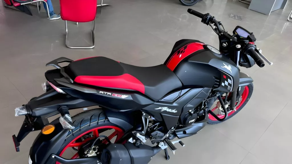 TVS launches special edition Apache RTR 160 4V with stunning